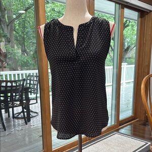 LOFT Black Patterned Sleeveless Top